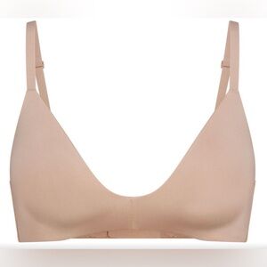SKIMS Wireless Form T-shirt Bra Mica 32A